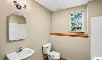 204 E 8th St, Adrian, MO 64720