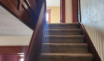538 N Main St, Ada, OH 45810