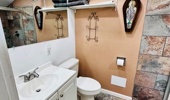 23 Apalachee St, Apalachicola, FL 32320