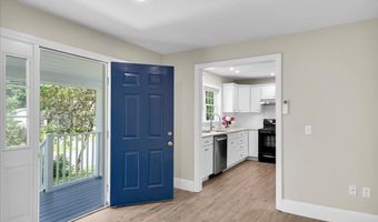 153 Cedar St, Belfast, ME 04915