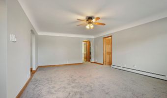 281 Chestnut St, Antioch, IL 60002