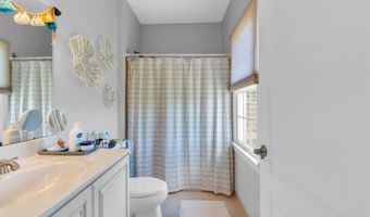 42 Ridgeview Way, Allentown, NJ 08501