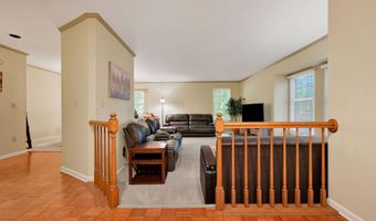 176 BURNING TREE Rd, Dover, DE 19904