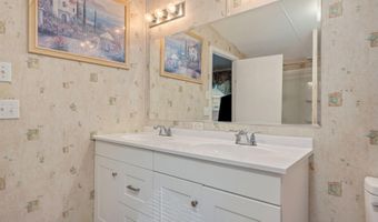 1656 Garrett Mill Rd, Baker, FL 32531