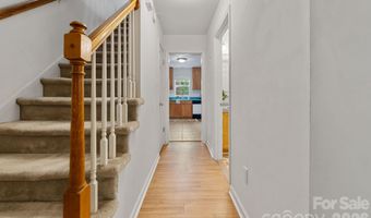 1 Pickwick Rd, Asheville, NC 28803