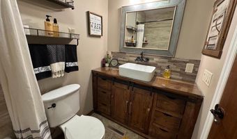 3412 COLONIAL Ct, Allentown, PA 18104
