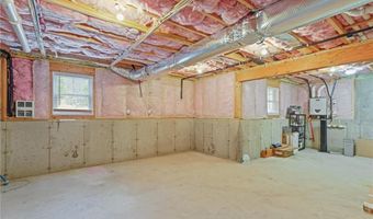 15 Morningside Dr, North Kingstown, RI 02852