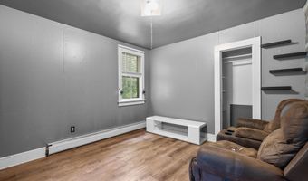 41 Old Farms Rd, Avon, CT 06001