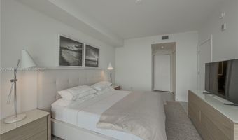 2960 NE 207th St 1104, Aventura, FL 33180