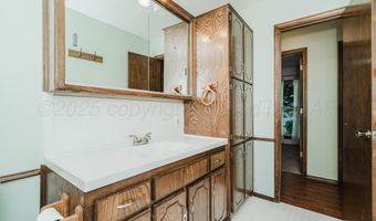 1120 SUGARLOAF Dr, Amarillo, TX 79110