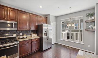 24682 CARIBOU Sq, Aldie, VA 20105
