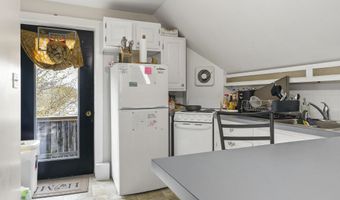 9 Pleasant St, Bath, ME 04530