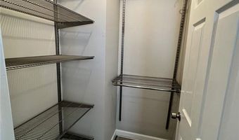 1102 Defoors Lndg NW, Atlanta, GA 30318