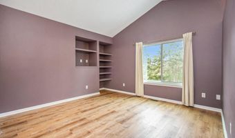 5660 Versailles Ave, Ann Arbor, MI 48103