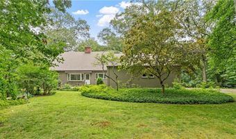 12 Lampercock Ln, Lincoln, RI 02865