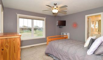 359 Riverside Cir, Anoka, MN 55303