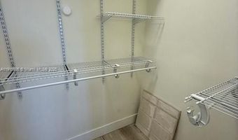 20515 E Country Club Dr 147, Aventura, FL 33180