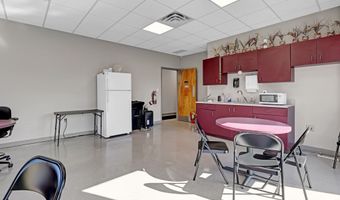 282 Veterans Pkwy, Barnesville, GA 30204