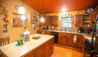 1379 Sandusky Rd, Albany, OH 45710