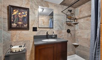 82 W 34TH St, Bayonne, NJ 07002
