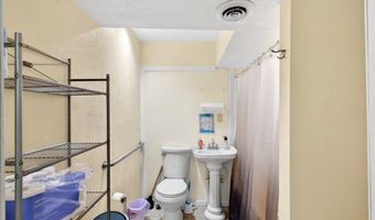 112 S Madison Ave, Aurora, MO 65605