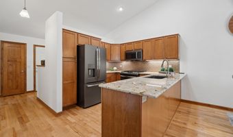 4490 W TRASINO Way, Appleton, WI 54913