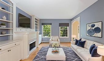 16 Hillside Rd, Cumberland, RI 02864