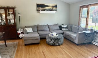 34 Kelly Crest Rd, Branford, CT 06405