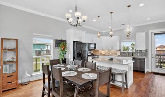 4032 Bank St, Bay St. Louis, MS 39520