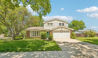 3051 N Huntington Dr, Arlington Heights, IL 60004
