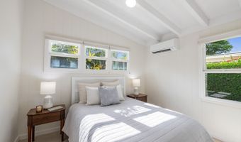 923 Mokapu Blvd, Kailua, HI 96734