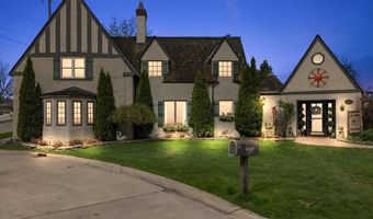 6507 Dyke Rd, Algonac, MI 48001