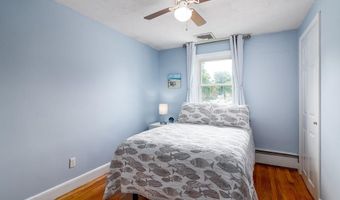 140 Carman St, Cranston, RI 02910