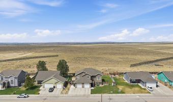 5742 Antelope Dr, Bar Nunn, WY 82601