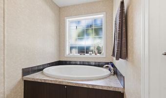 4506 10th St, Bell, FL 32619