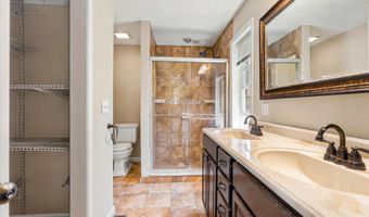 205 S LOCUST St, Ambler, PA 19002
