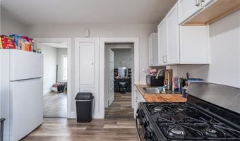 171 Lyon Ave, East Providence, RI 02914