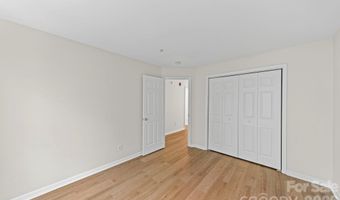 3825 Picasso Ct, Charlotte, NC 28205