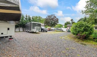 50 Towne St, Amityville, NY 11701