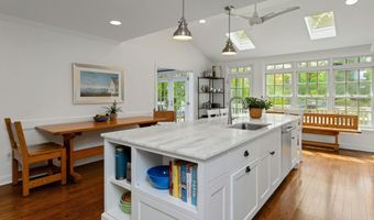58 Knollwood Ln, Darien, CT 06820