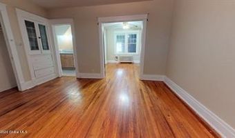 566 Park Ave 1, Albany, NY 12208