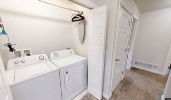 6015 Overlook Way, Mills, WY 82604