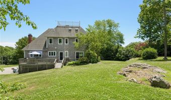 39 Brenton Rd, Newport, RI 02840