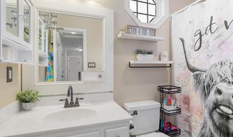 48 MADDOX Ln, Amissville, VA 20106