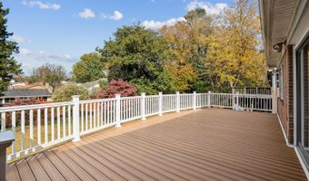 5813 MIDHILL St, Bethesda, MD 20817