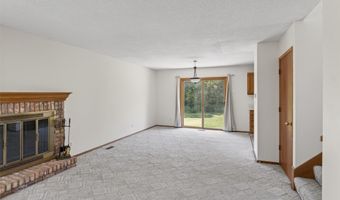 920 9th Ave NW, Altoona, IA 50009