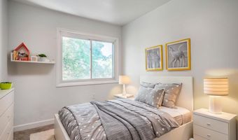 1325 BARNABY Ter SE, Washington, DC 20032