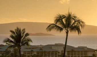 10 Wailea Ekolu Pl 404, Kihei, HI 96753