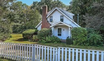 74 ADAMS POINT Rd, Barrington, RI 02806