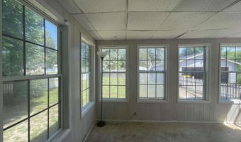 1004 Falkirk Rd, Alma, MI 48880